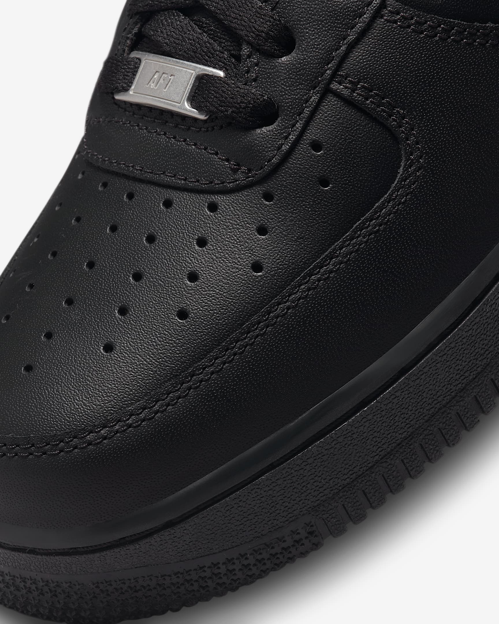 Tenis Nike Air Force 1 07 Negros