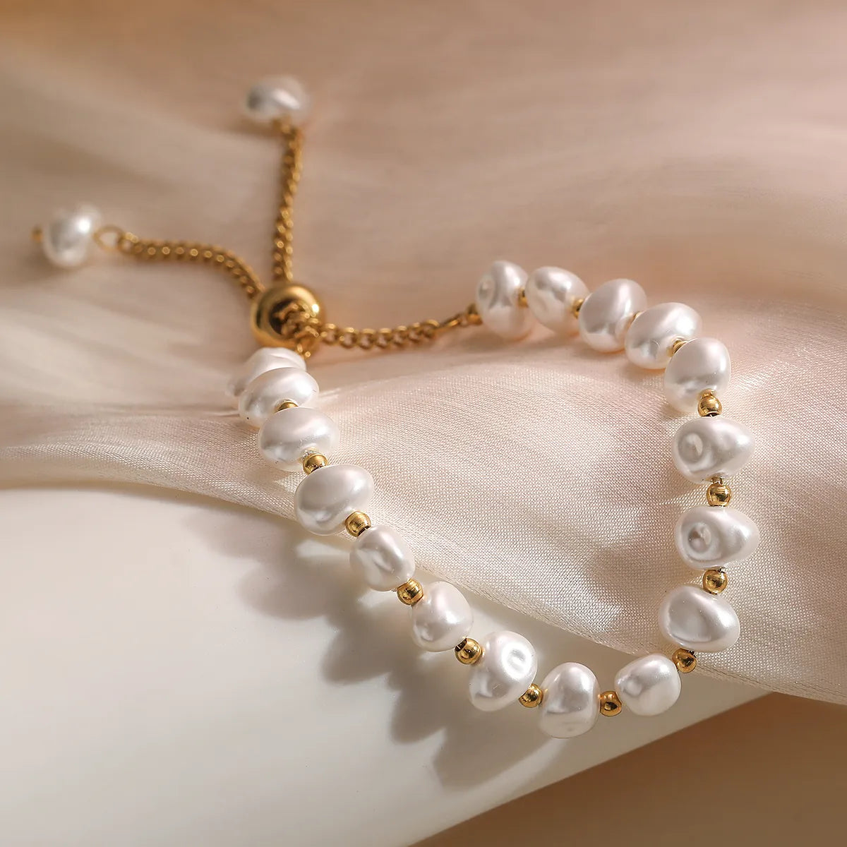 Pulsera Ajustable Estilo Perleada en Acero Inoxidable