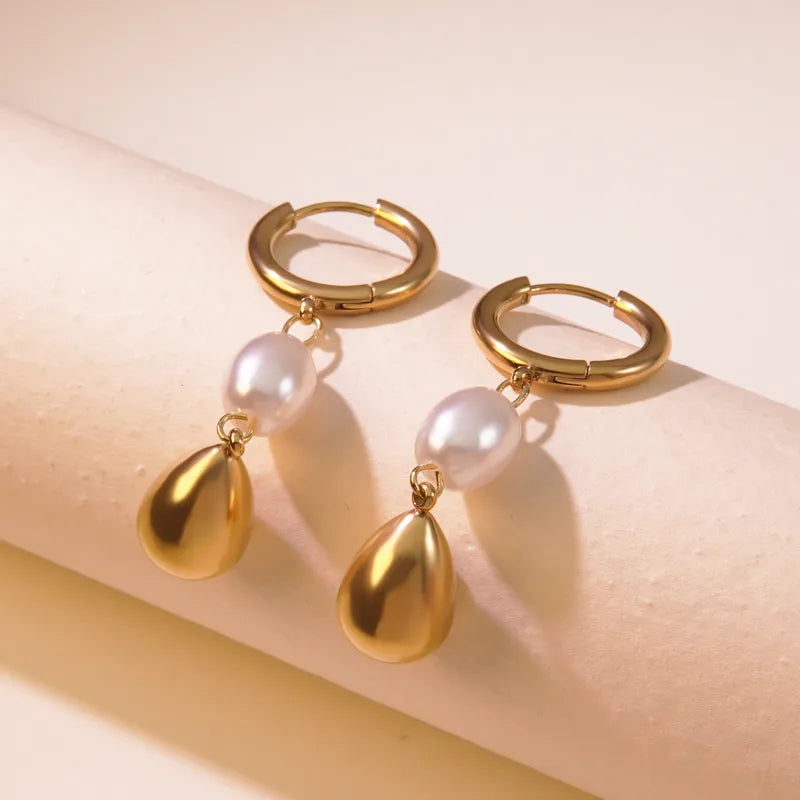 Aretes de Aro con Diseño de Gotas en Acero Inoxidable Chapado en Oro