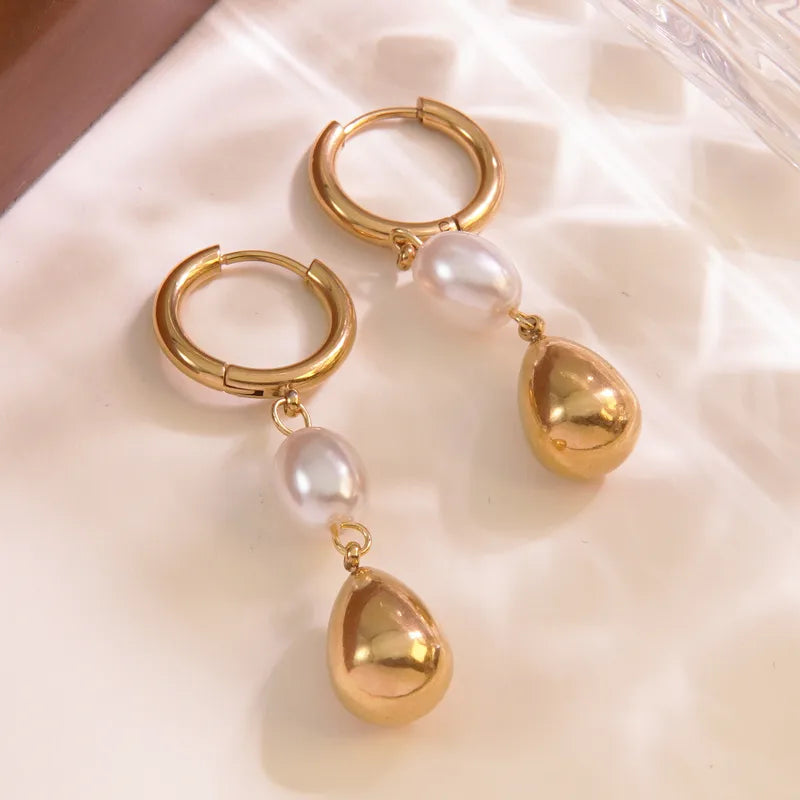 Aretes de Aro con Diseño de Gotas en Acero Inoxidable Chapado en Oro