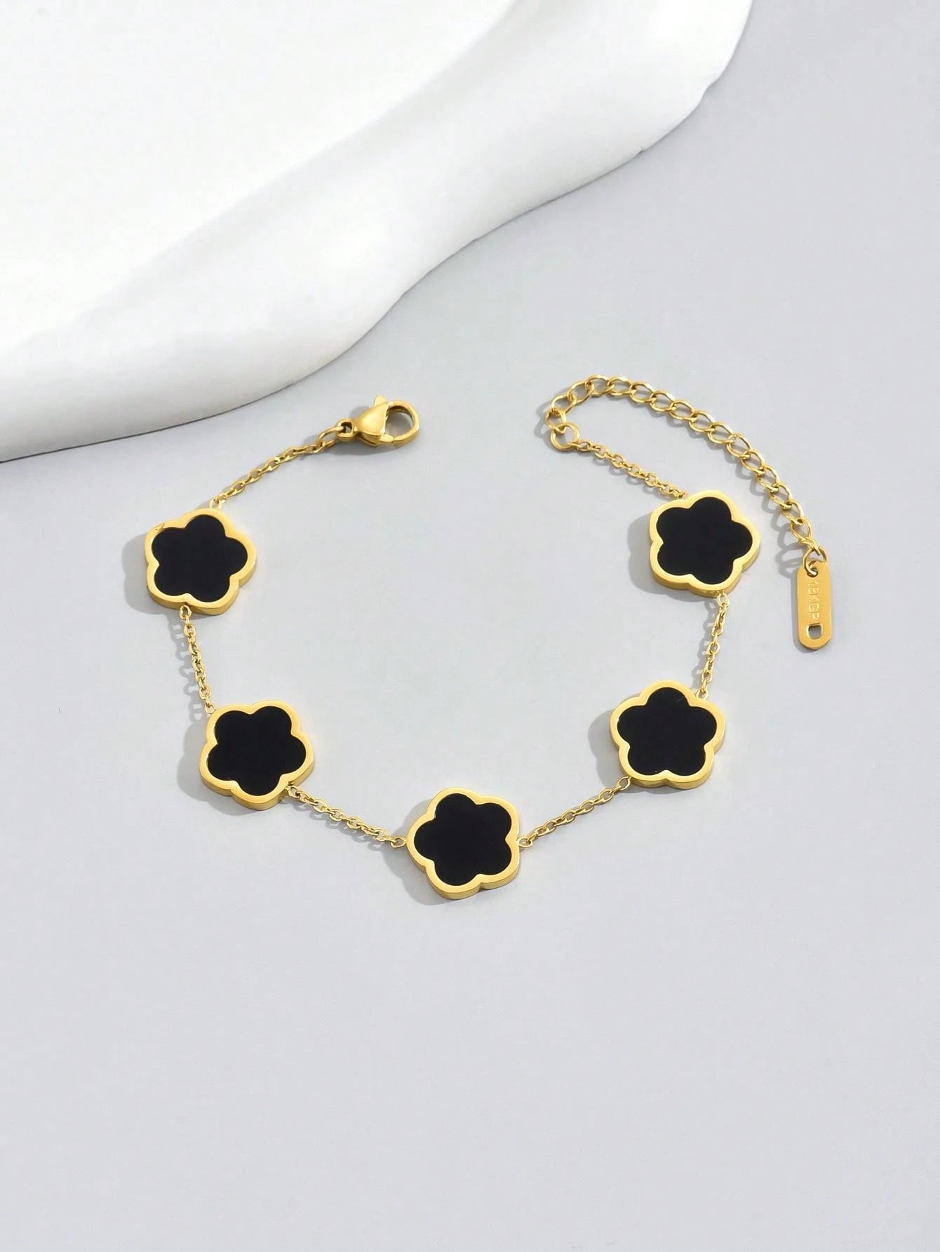 Pulsera Trébol en Acero Inoxidable Chapado en Oro