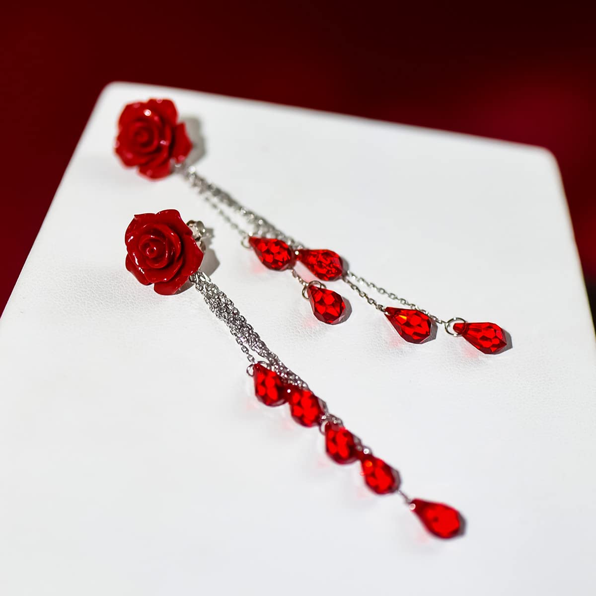 Aretes Largos de Plata de Ley 925 y Cristales Austriacos Rojos