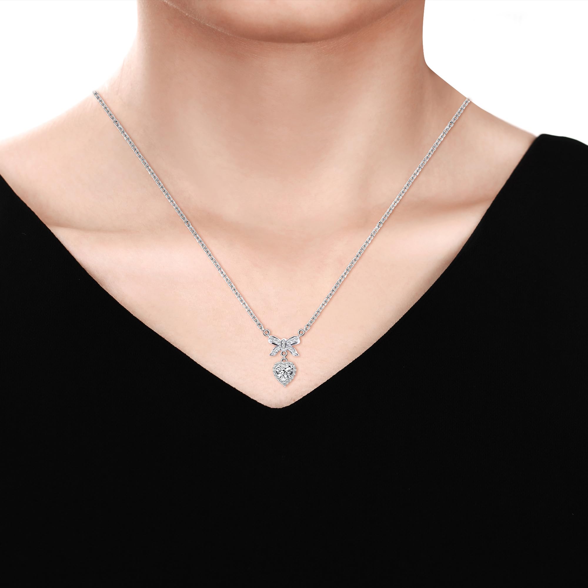 Collar de Plata de Ley 925 y Moissanita con Diseño de Corazón