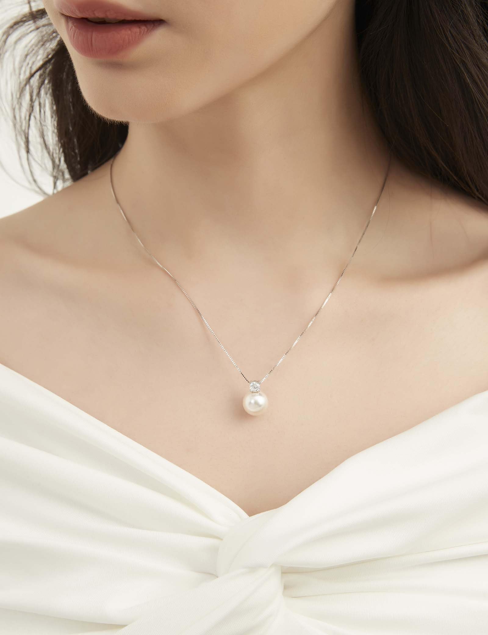 Collar de Plata de Ley 925 / Perla y Circonia Cúbica