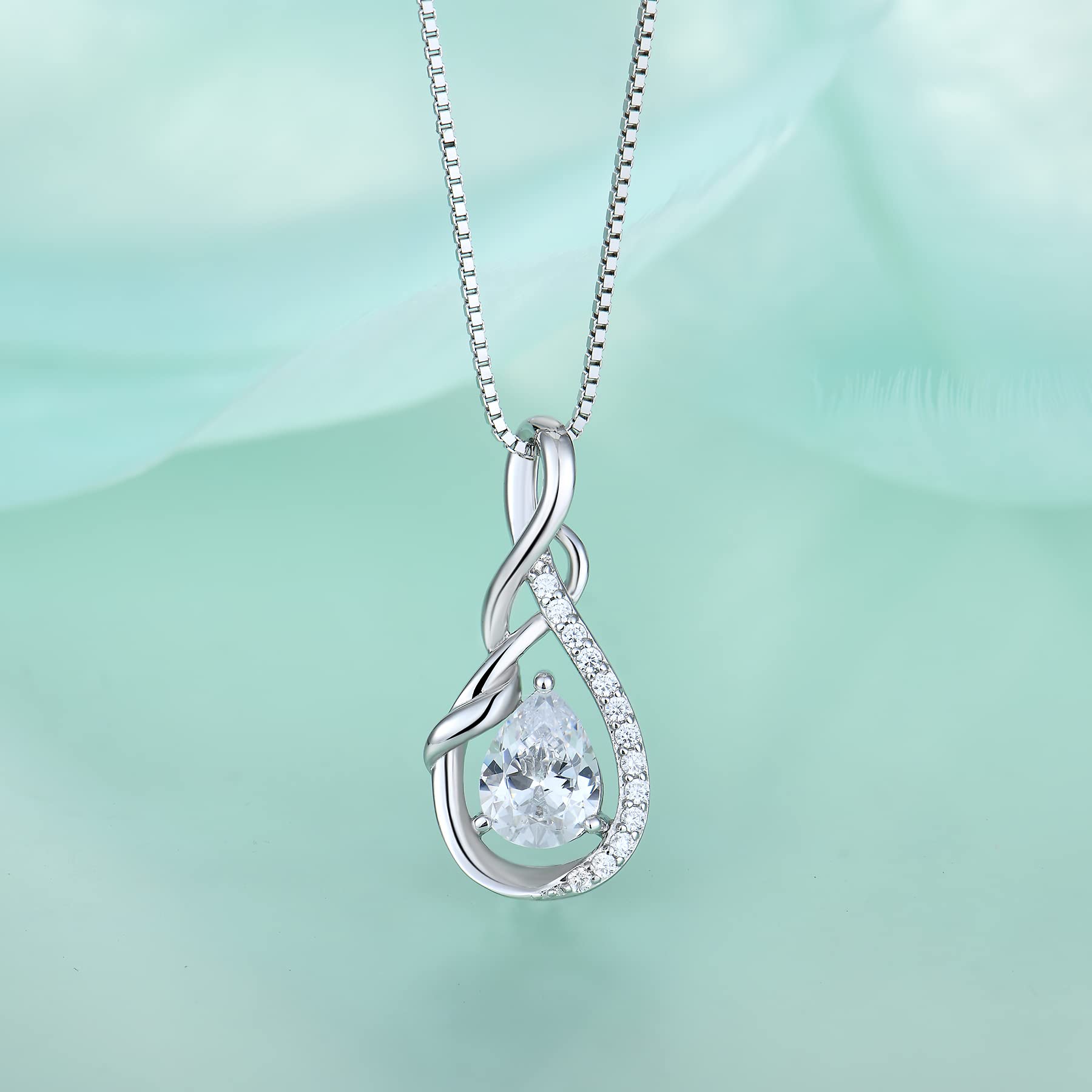 Collar de Plata de Ley 925 Estilo Infinito