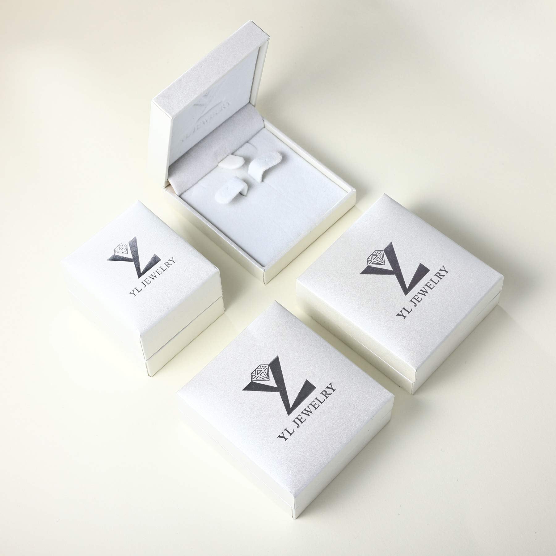Aretes Largos de Plata de Ley 925 y Esmeralda Creada