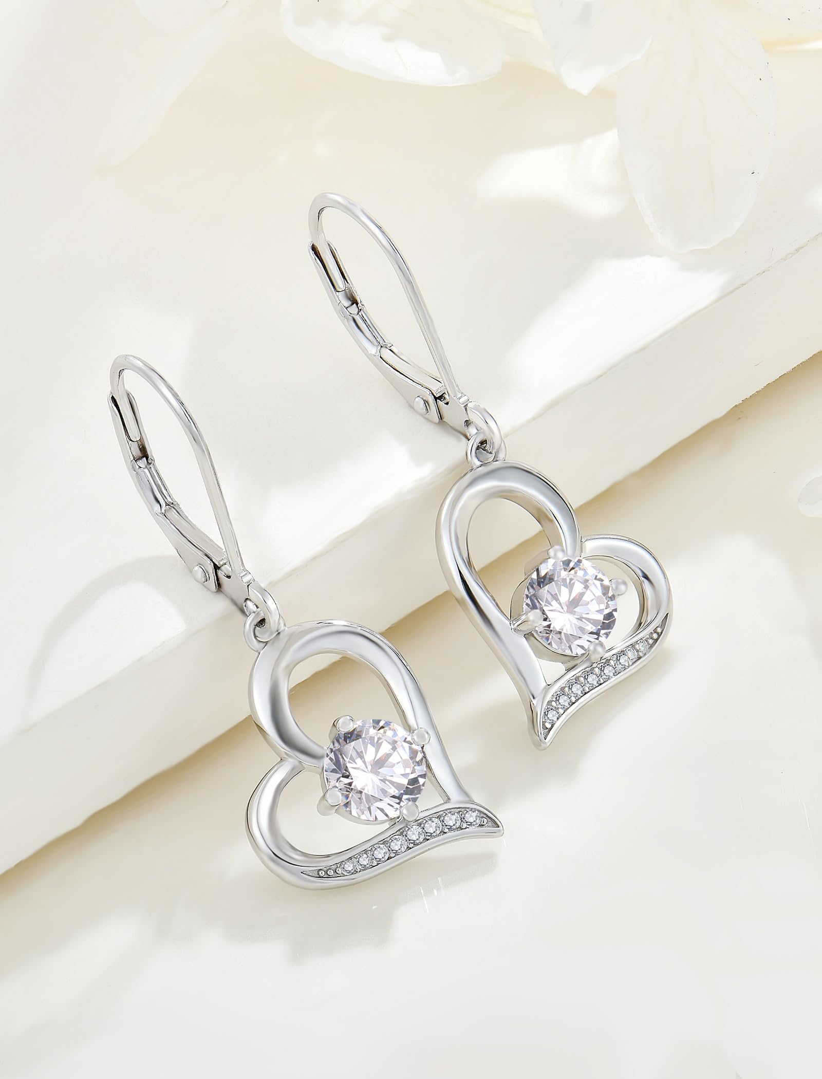 Aretes de Plata de Ley 925 tipo corazón