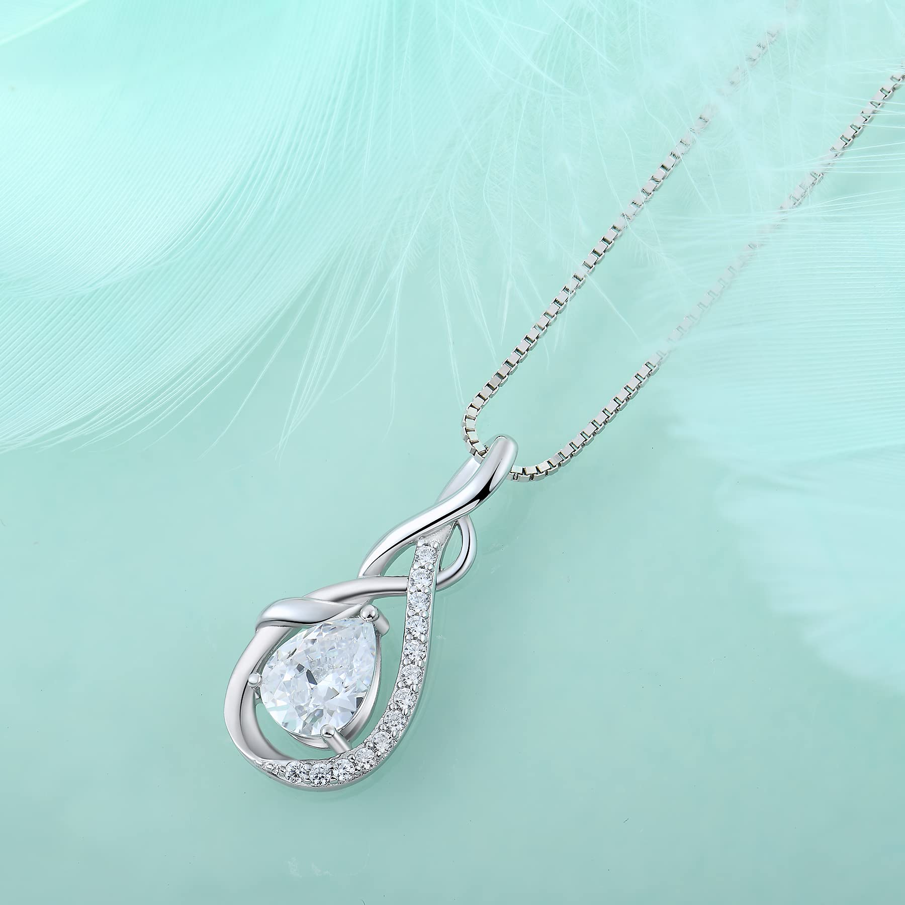 Collar de Plata de Ley 925 Estilo Infinito