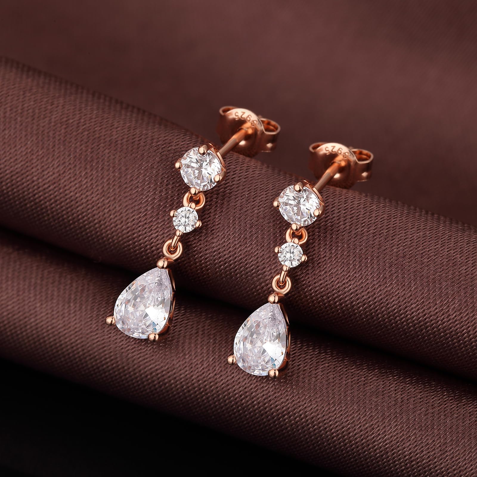 Aretes Delicados de Plata de Ley 925 y Rodio tono Rosa