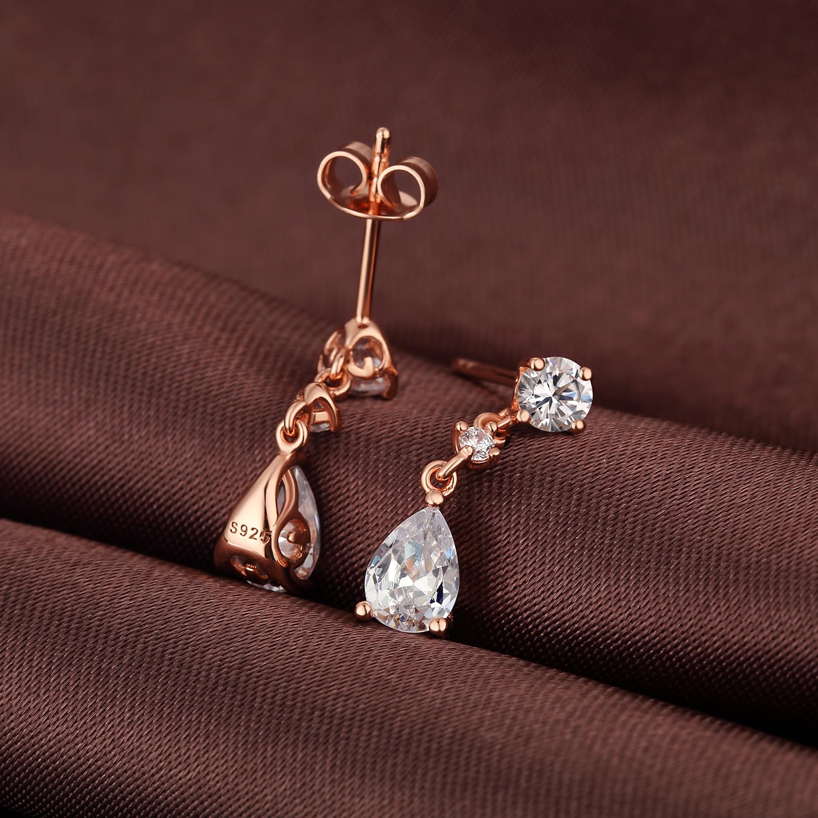 Aretes Delicados de Plata de Ley 925 y Rodio tono Rosa