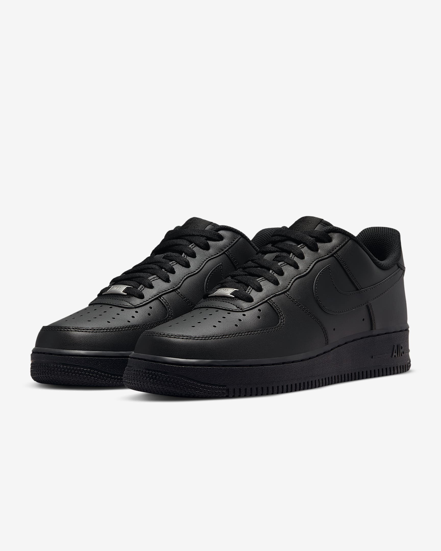 Tenis Nike Air Force 1 07 Negros