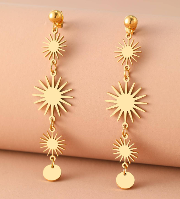 Aretes con Diseño de Sol en Acero Inoxidable Bañado en Oro