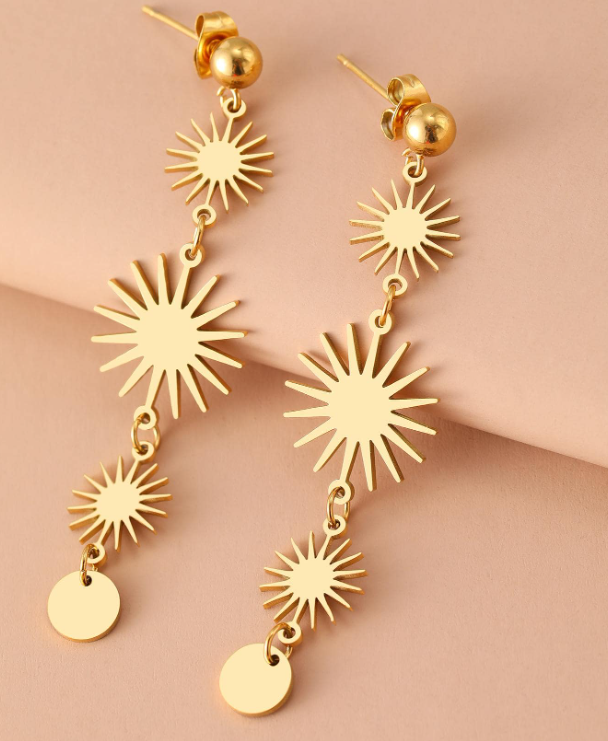 Aretes con Diseño de Sol en Acero Inoxidable Bañado en Oro