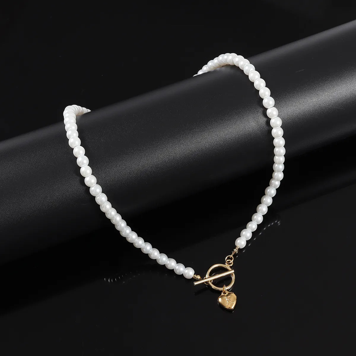 Collar de Perlas y Colgante de Corazón con Letra a Escoger A-Z