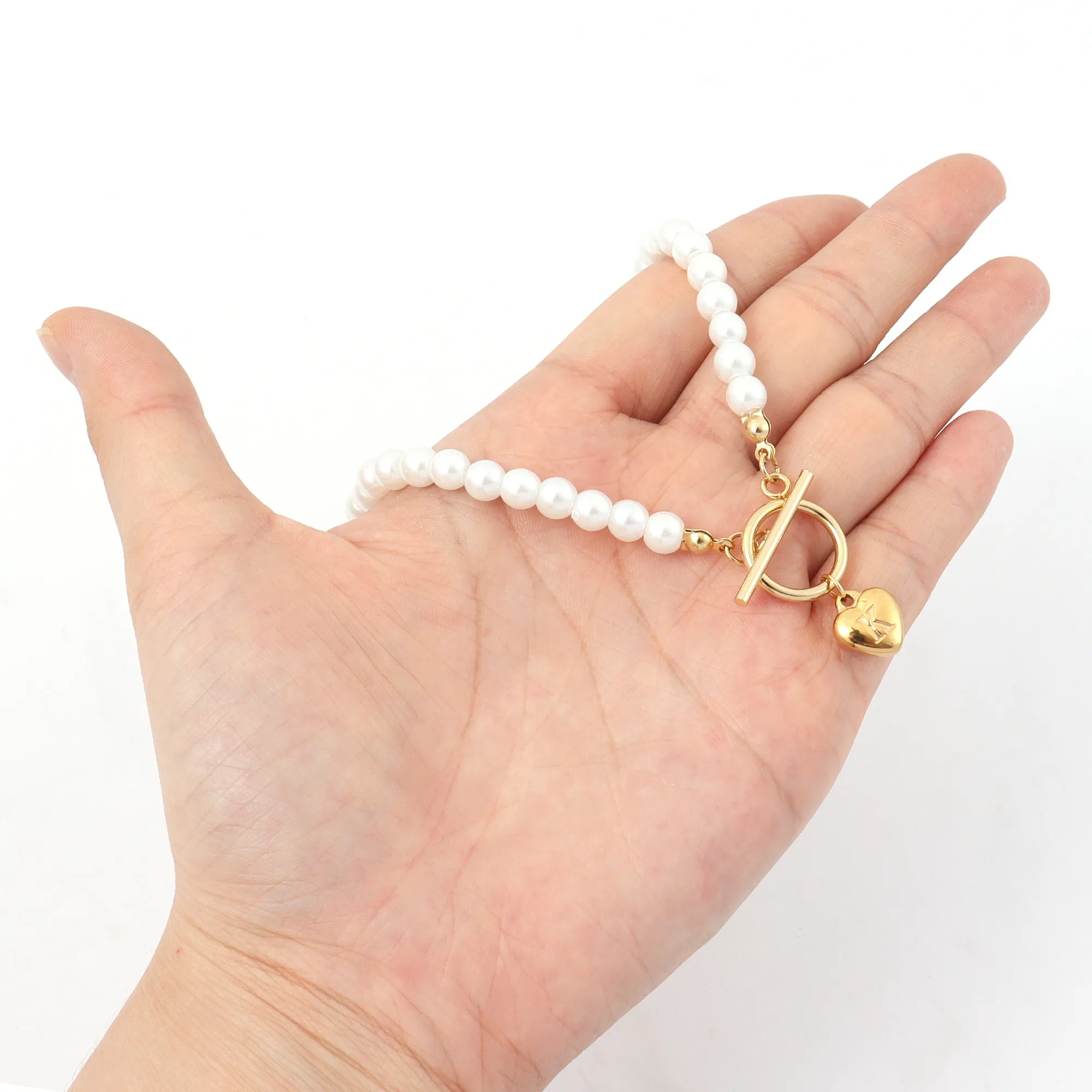 Collar de Perlas y Colgante de Corazón con Letra a Escoger A-Z