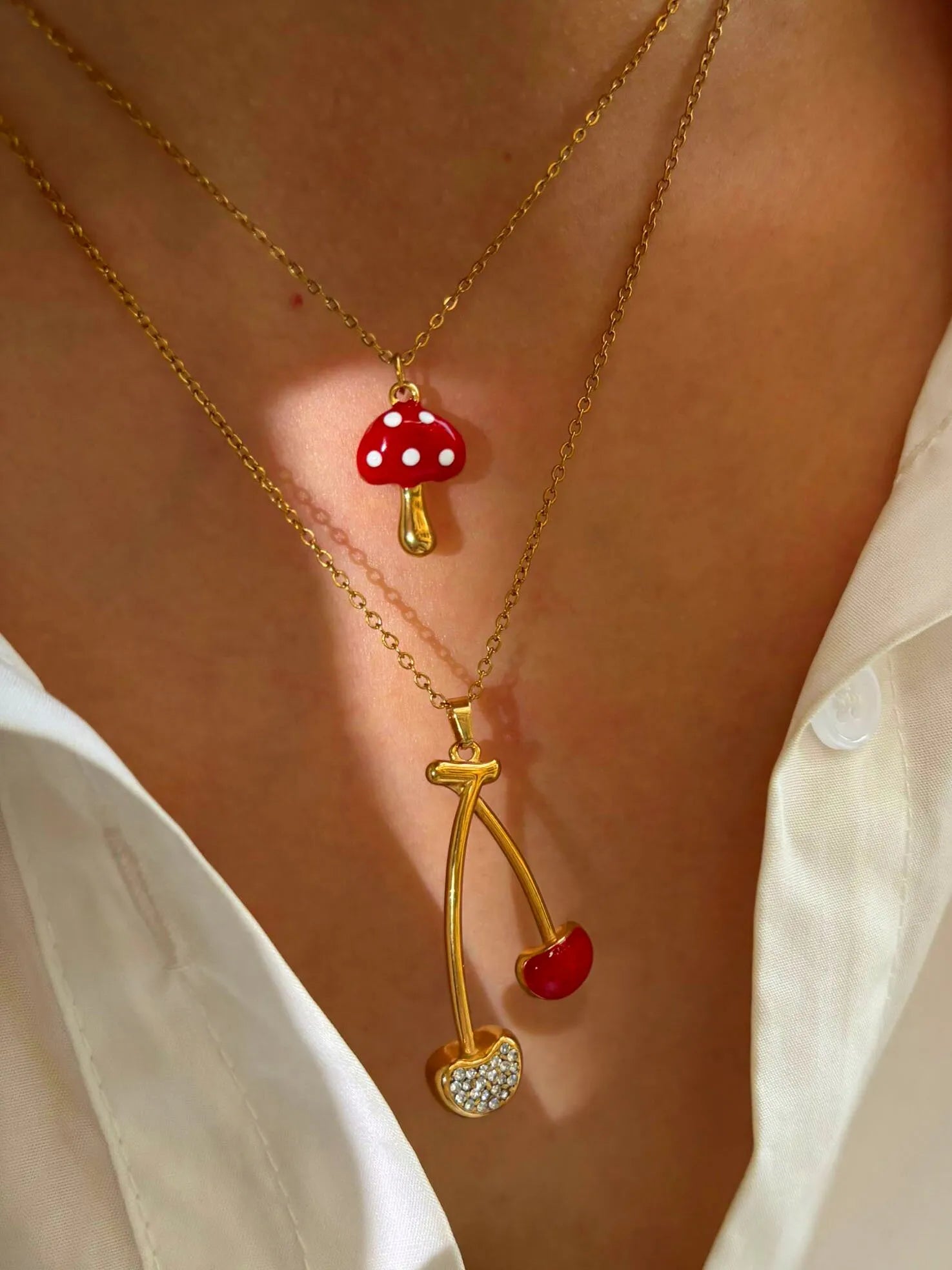 Collar Doble Honguito y Cereza en Acero Inoxidable Enchapado en Oro