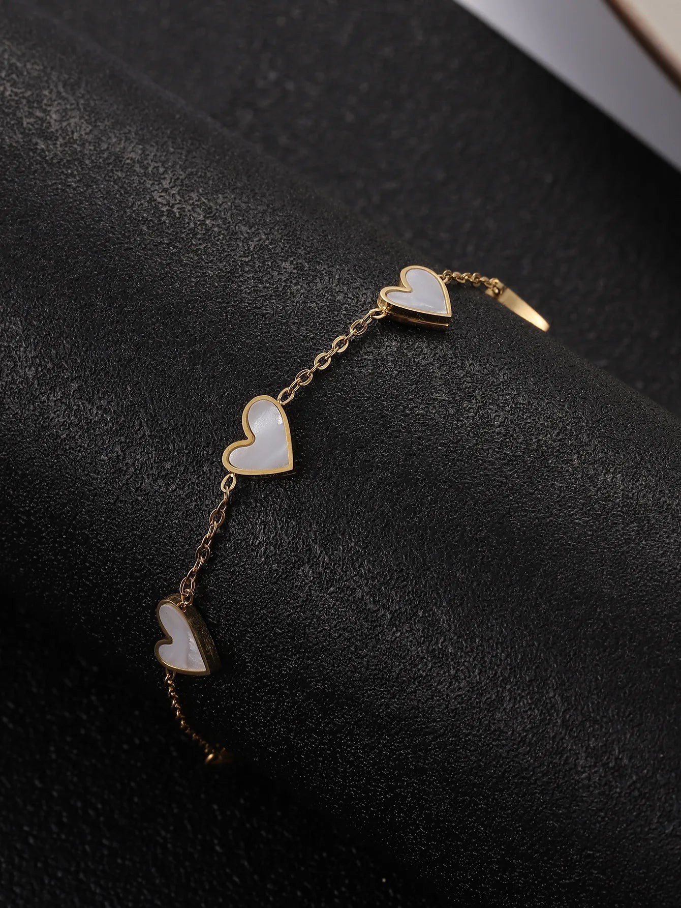 Pulsera de Corazones en Acero Inoxidable