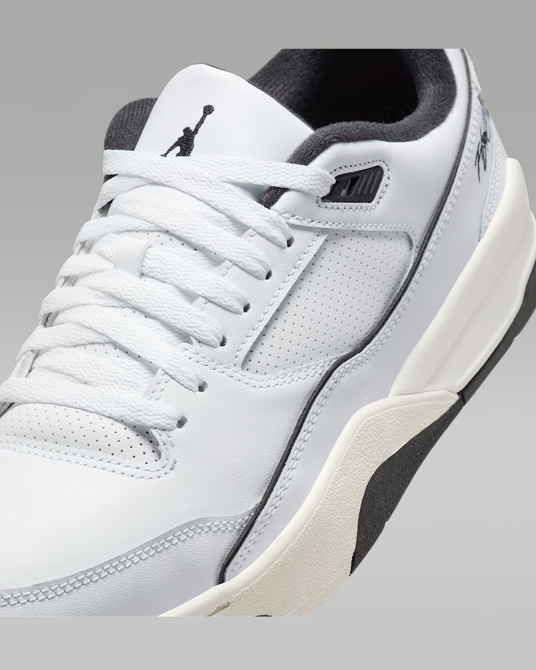 Tenis Nike Jordan Flight Court