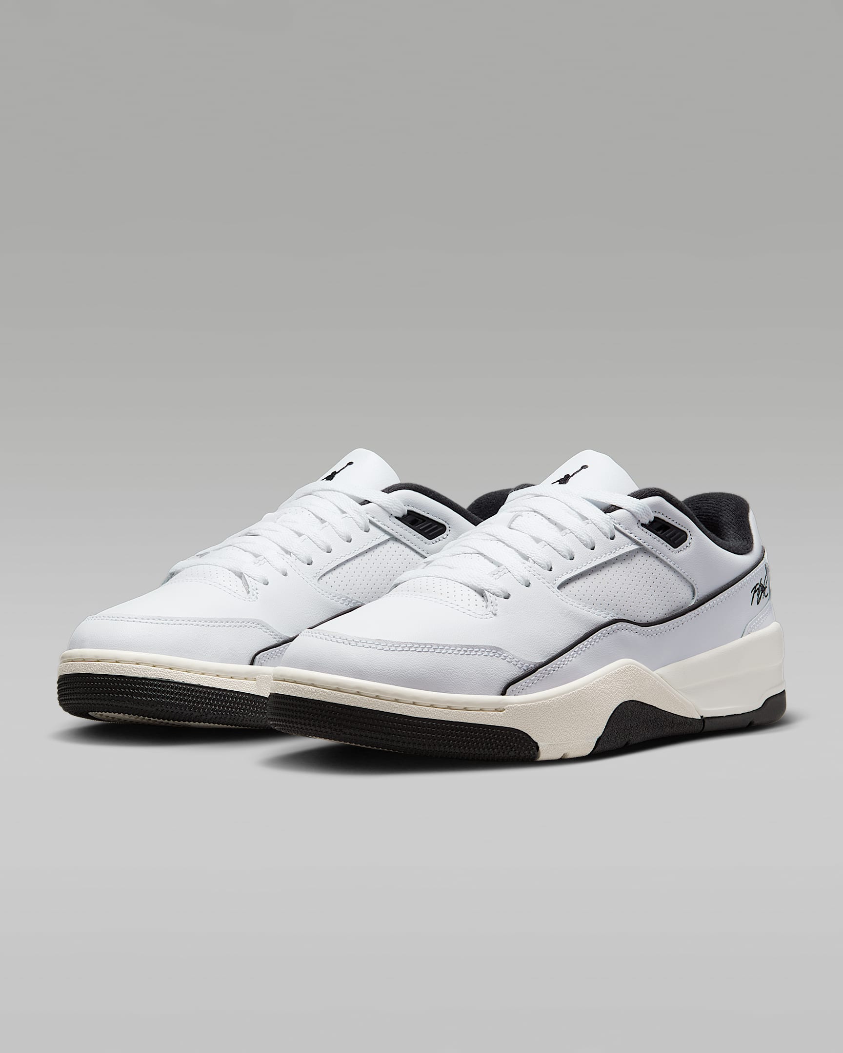Tenis Nike Jordan Flight Court