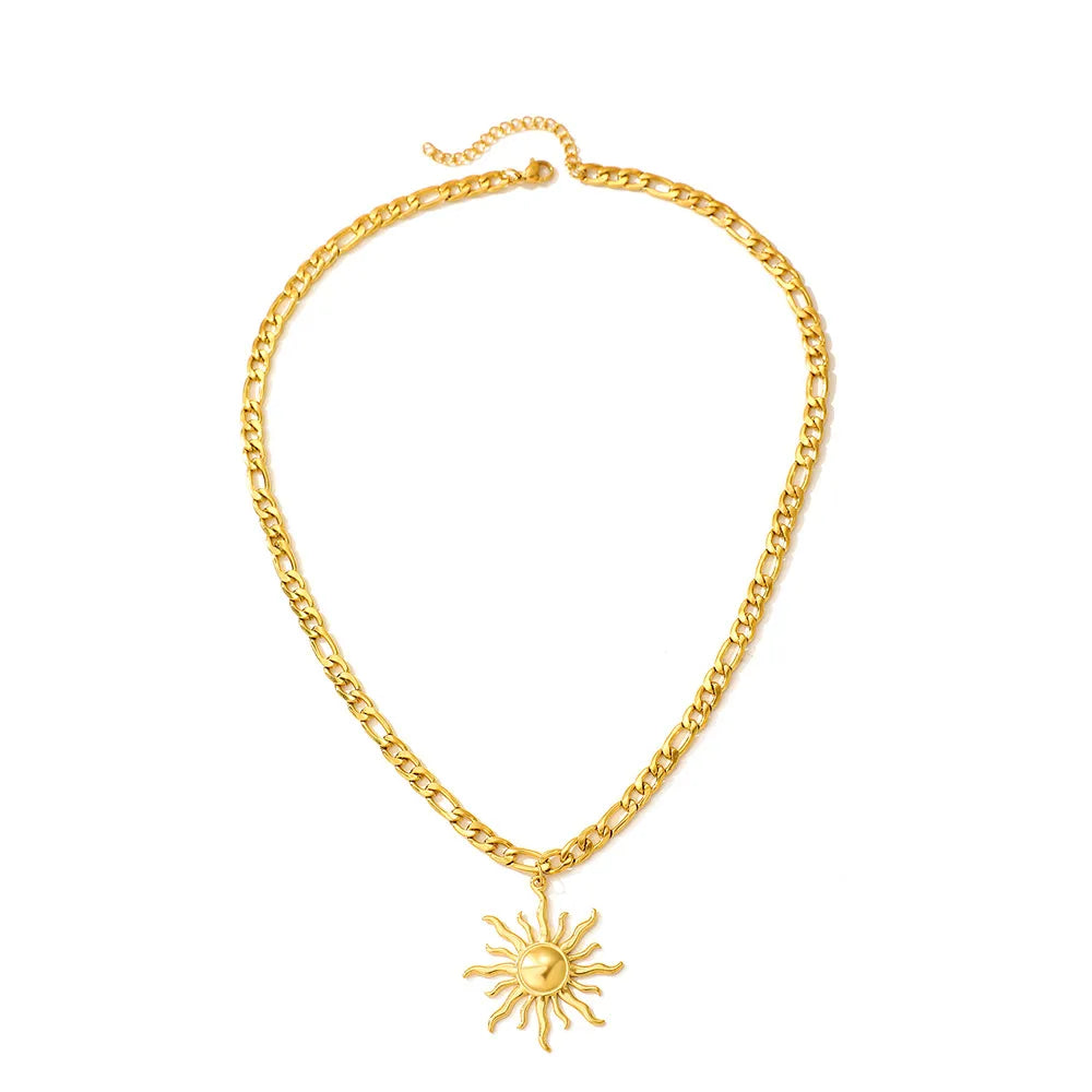 Collar Tipo Fígaro con Dije de Sol en Acero Inoxidable Chapado en Oro