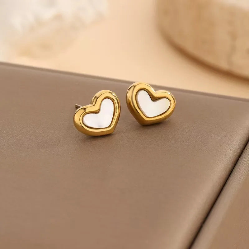 Conjunto de Collar, Aretes y Pulsera de Corazón en Acero Chapado en Oro