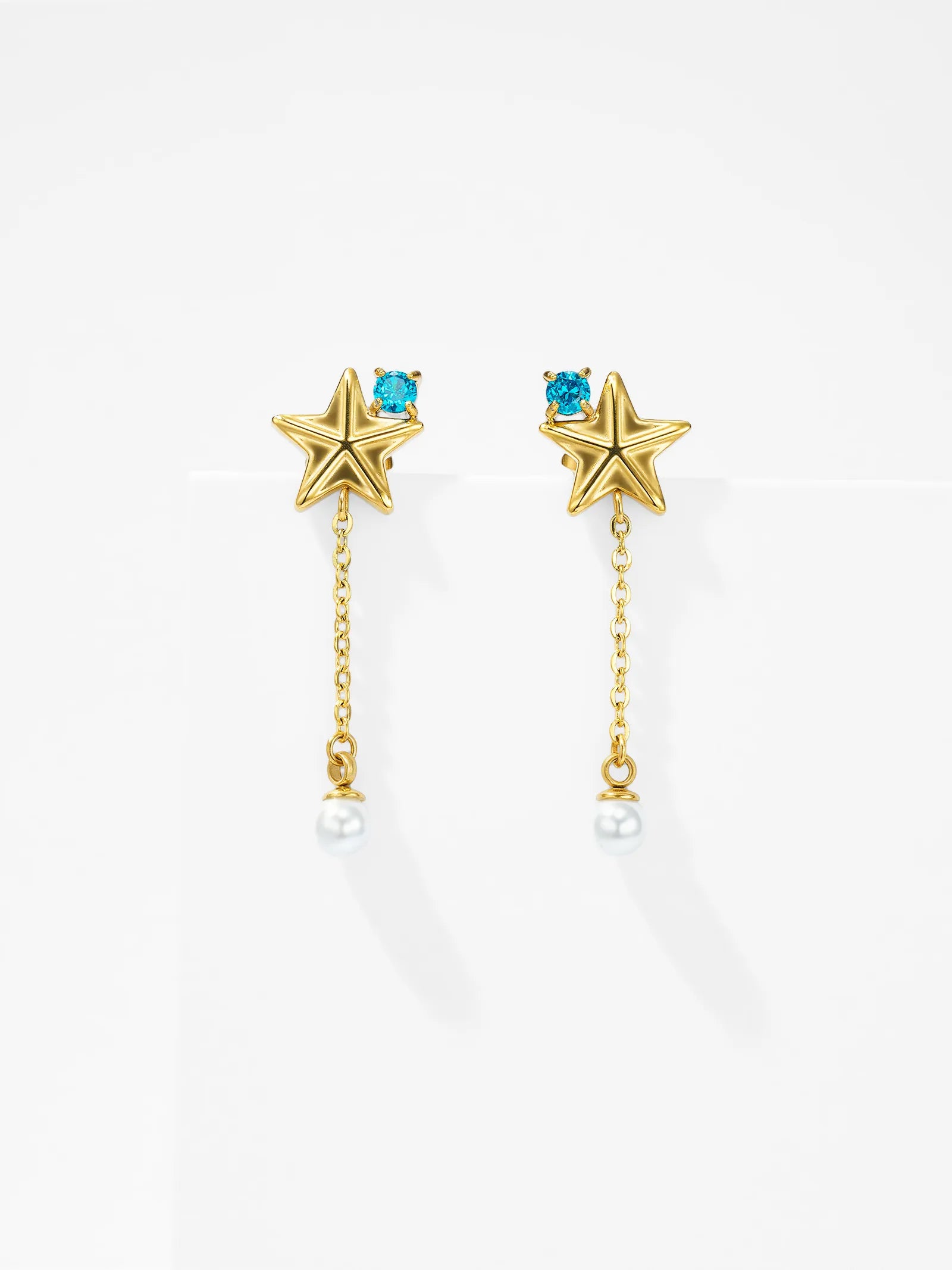 Aretes con Diseño Estrella Cadena y Perla en Acero Inoxidable