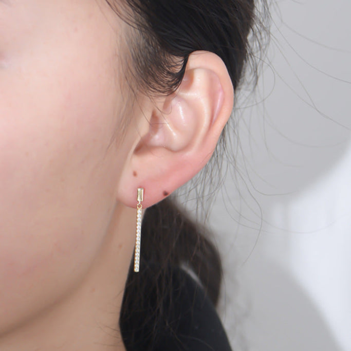 Aretes Rectos en Plata de Ley 925