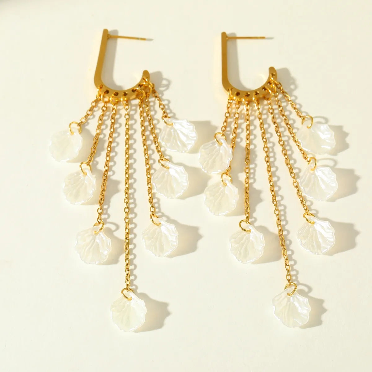 Aretes con Cadenas en Cascada en Acero Inoxidable Chapado en Oro