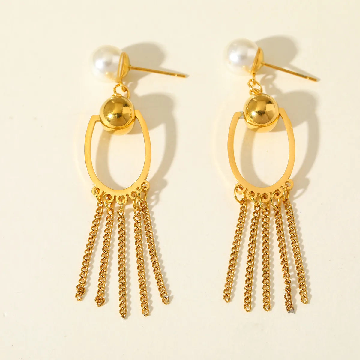 Aretes Perla y Cadenas en Acero Inoxidable Chapado en Oro