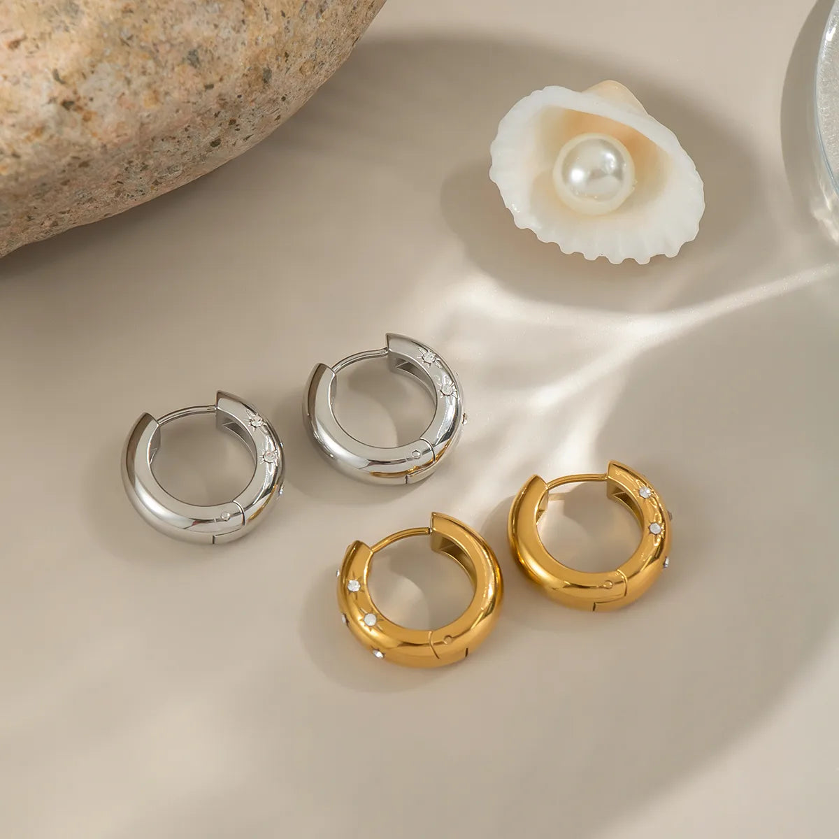 Aretes de Argolla en Acero Inoxidable Chapado en Oro