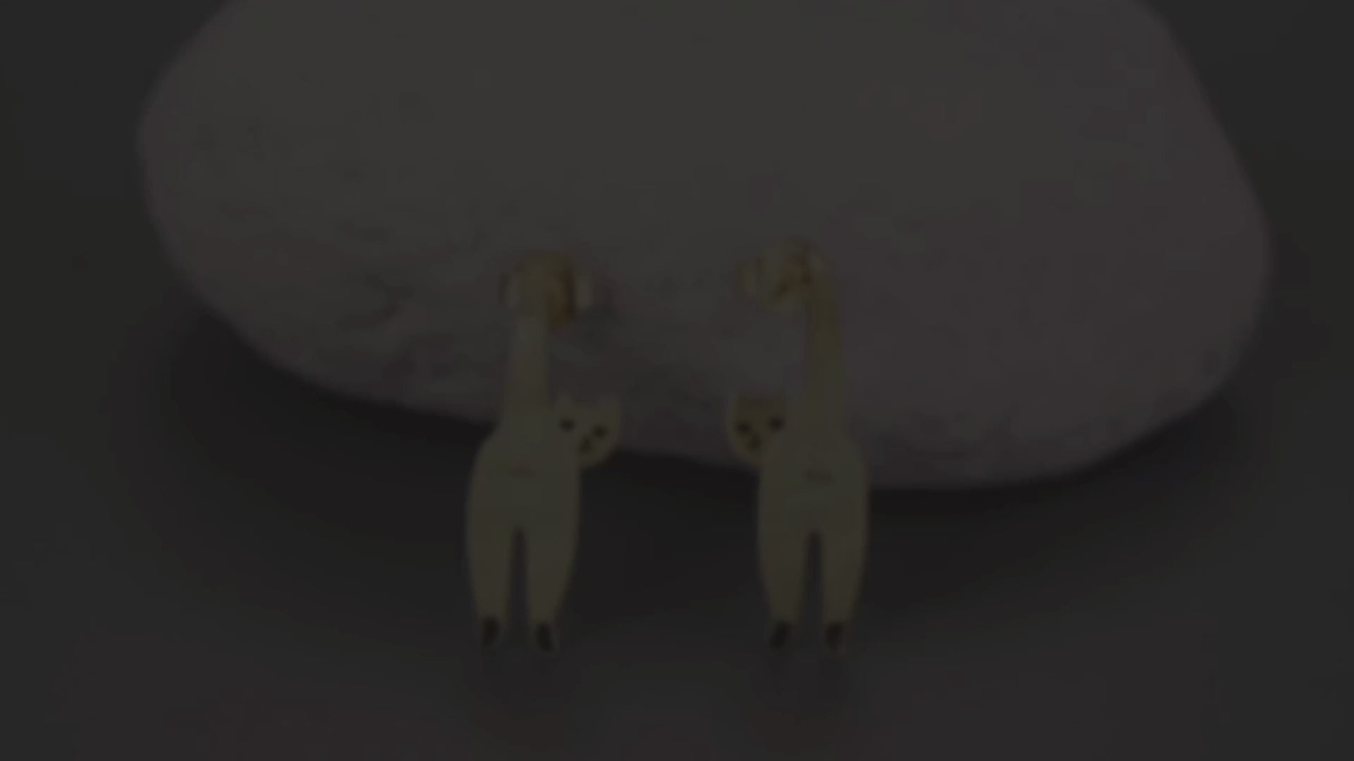 Conjunto Collar y Aretes Exclusivos de Gato en Plata de Ley 925 Enchapado en Oro